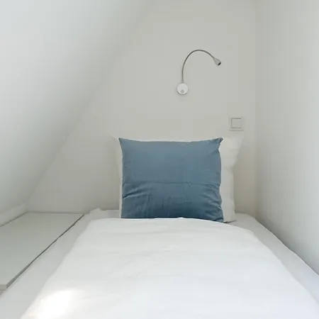 Reethuis-am-dorfteich-ferienhaus-george