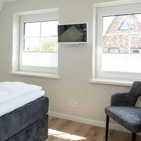 Reethuis-am-dorfteich-ferienhaus-george Wenningstedt-Braderup