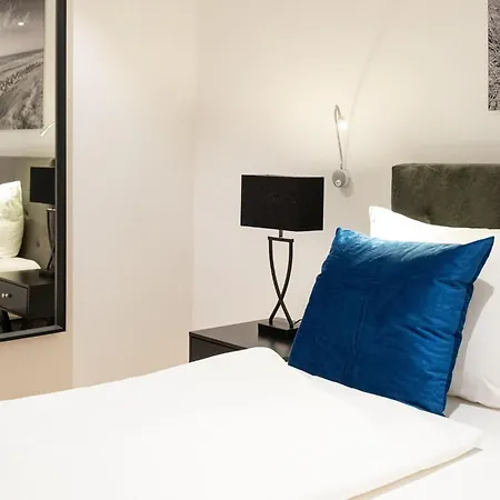 Reethuis-am-dorfteich-ferienhaus-george